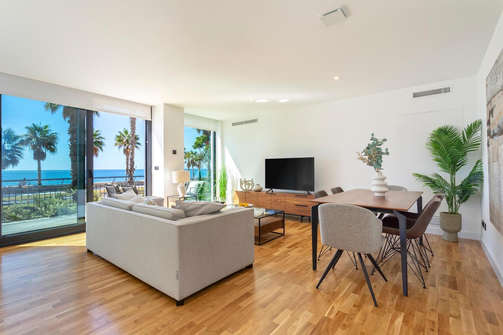 Malagueta Beach Front Luxury Apartment By Rent Me Malaga Exterior photo